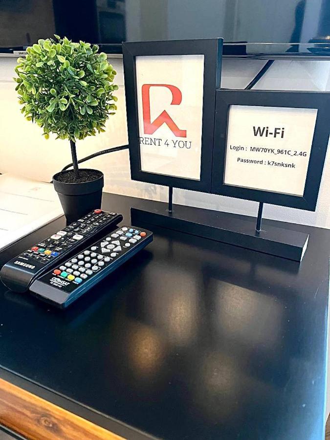 Luxury Apartment In The City Center , Wi-Fi - By Hik Apartments Warschau Buitenkant foto